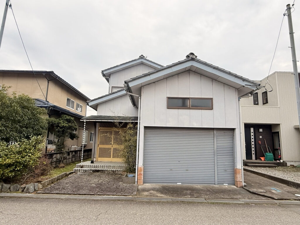 富山県射水市の土地 | 6万円 | 104.68m² | 洪水ハザード | Akiyama house finder
